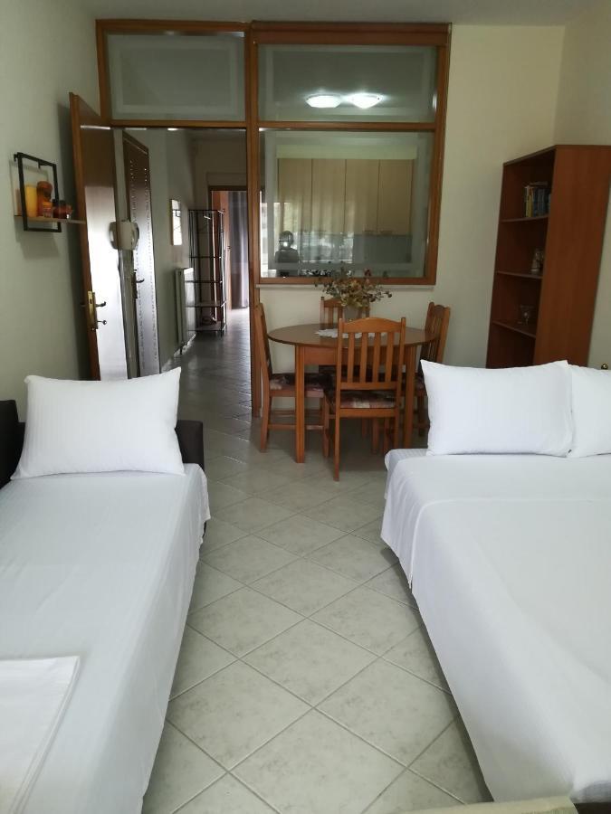 Apartment Ey Zhn Nea Chili Екстер'єр фото