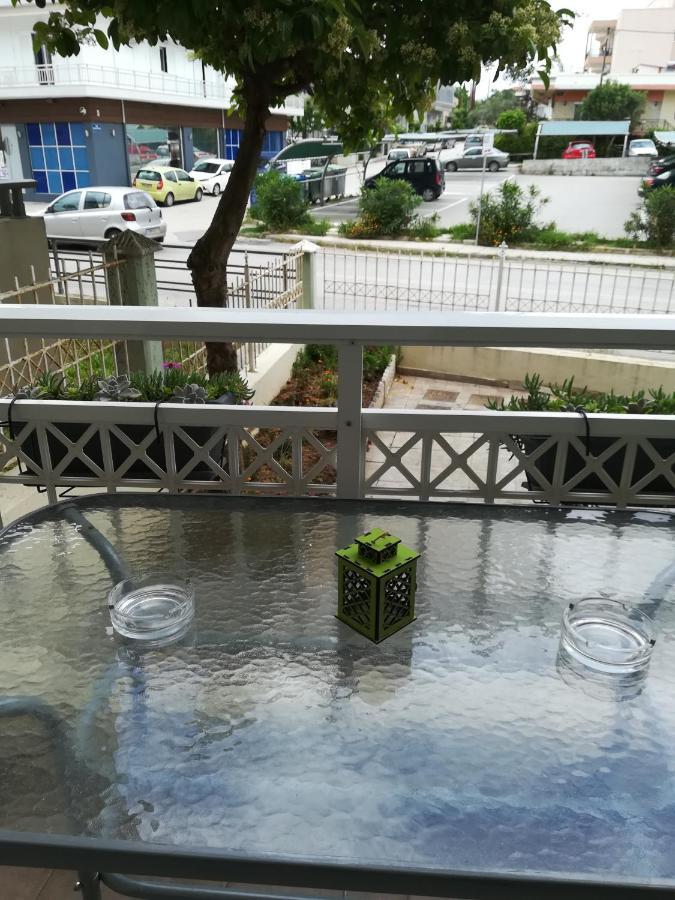 Apartment Ey Zhn Nea Chili Екстер'єр фото
